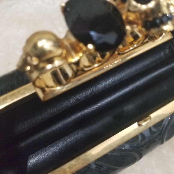 McQueen Knuckle Box Chiffon Clutch - Picture 2 of 9